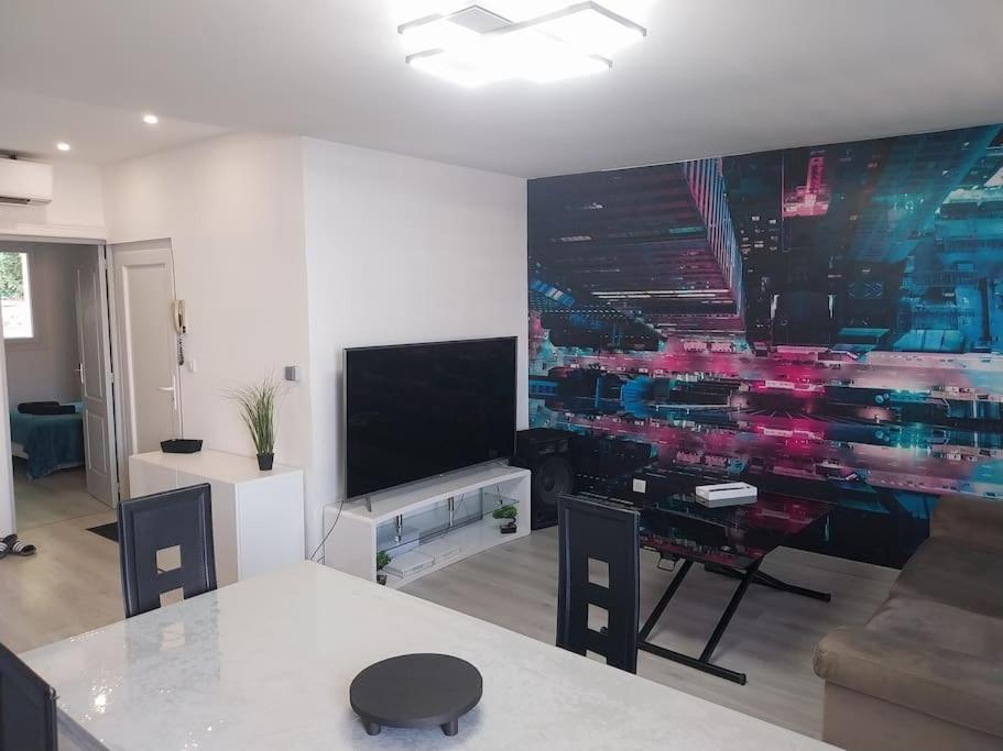 Appartement Sandonato Clermont-lʼHérault Bagian luar foto